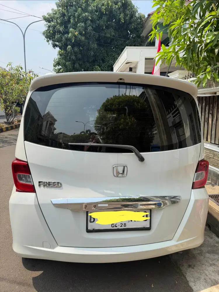 Honda Freed 2012 Bensin