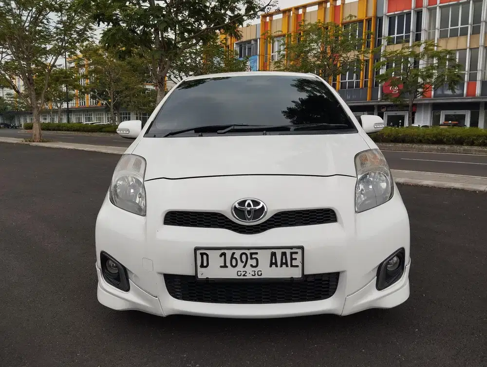 Toyota Yaris 2012 Bensin