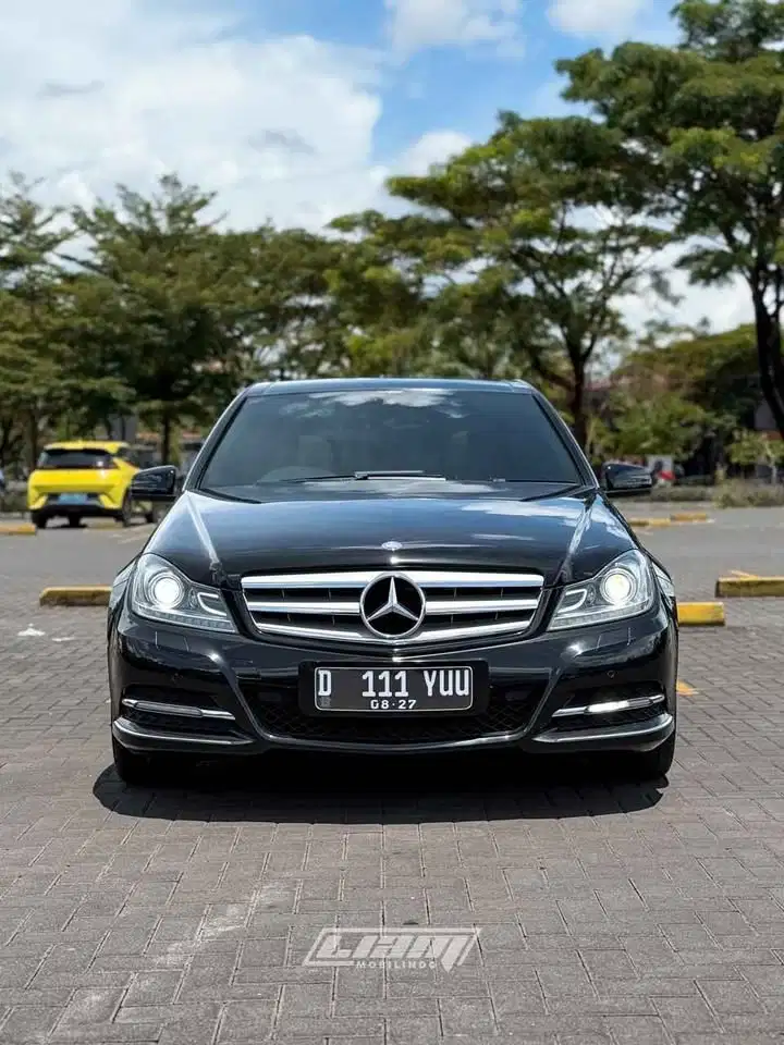 Mercedes-Benz C-Class 2012 Bensin
