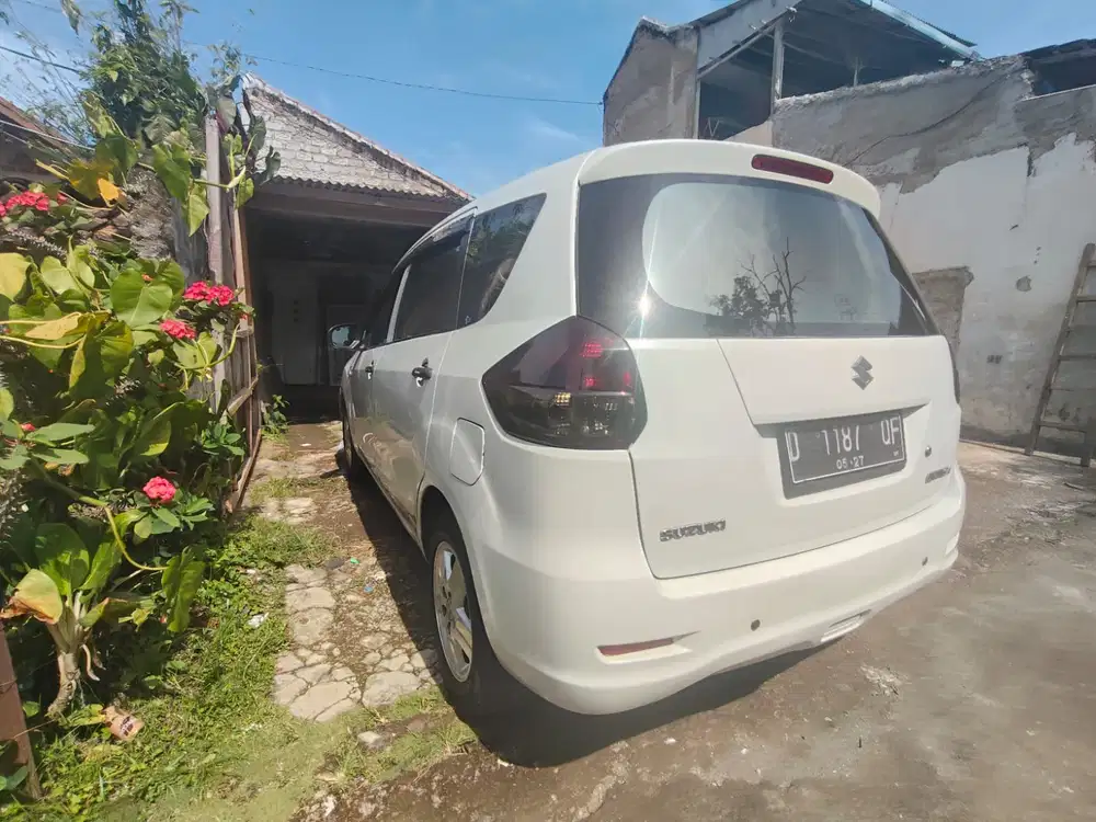 Suzuki Ertiga 2012 Bensin