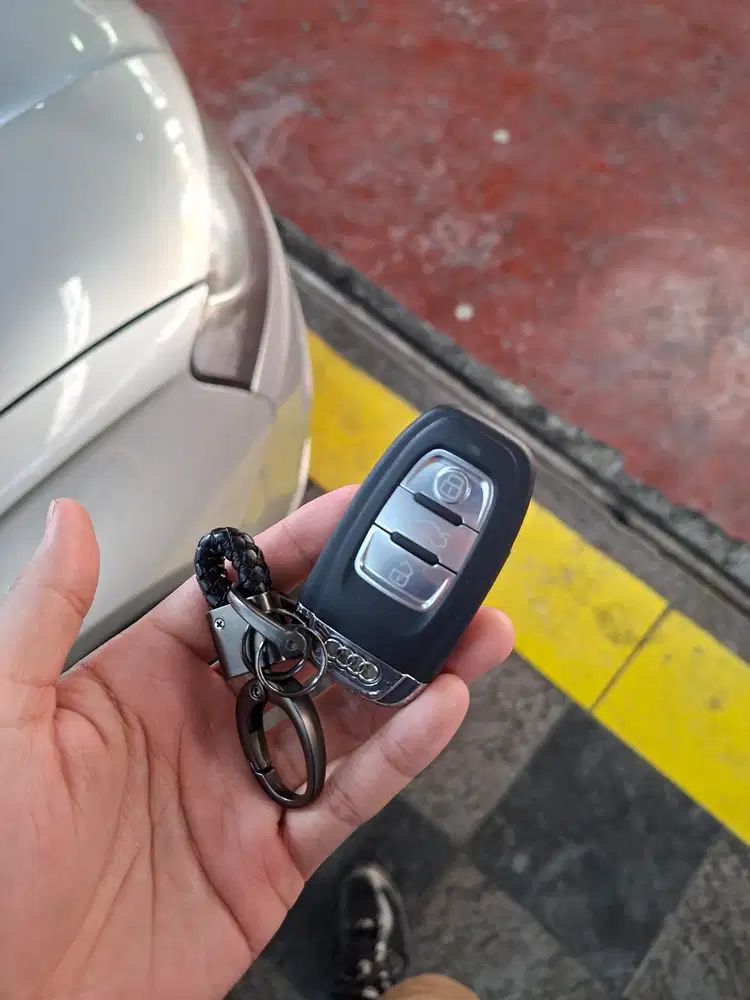 Audi A4 2010 Bensin