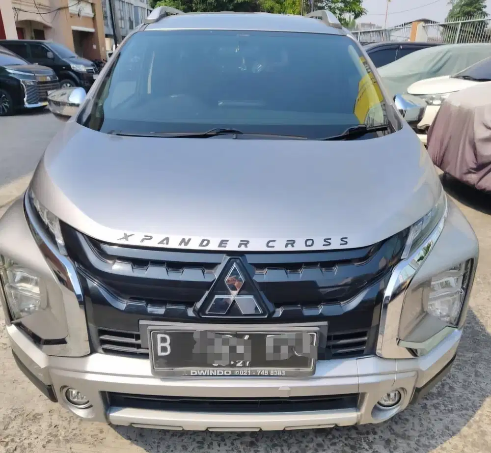 Xpander Cross Matic Premium Package