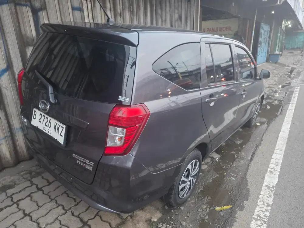 Sigra M mt 2018 tdp 5 jt
