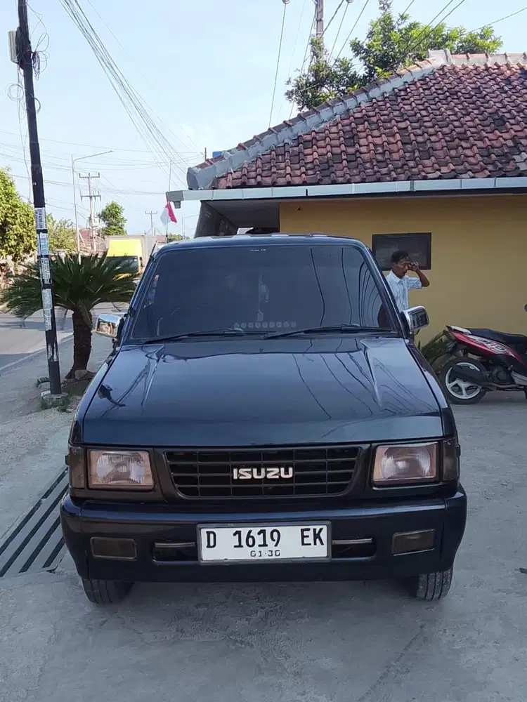 Isuzu Panther 2000 Diesel