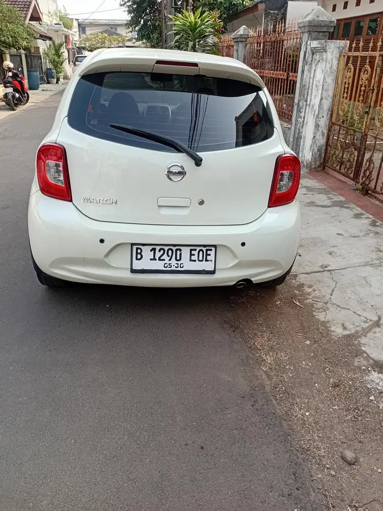 Nissan March 2015 Bensin