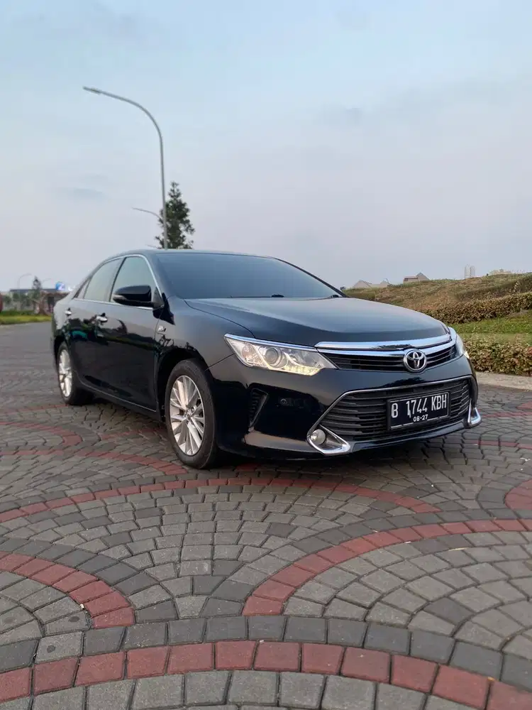 Toyota Camry V 2.5 2016