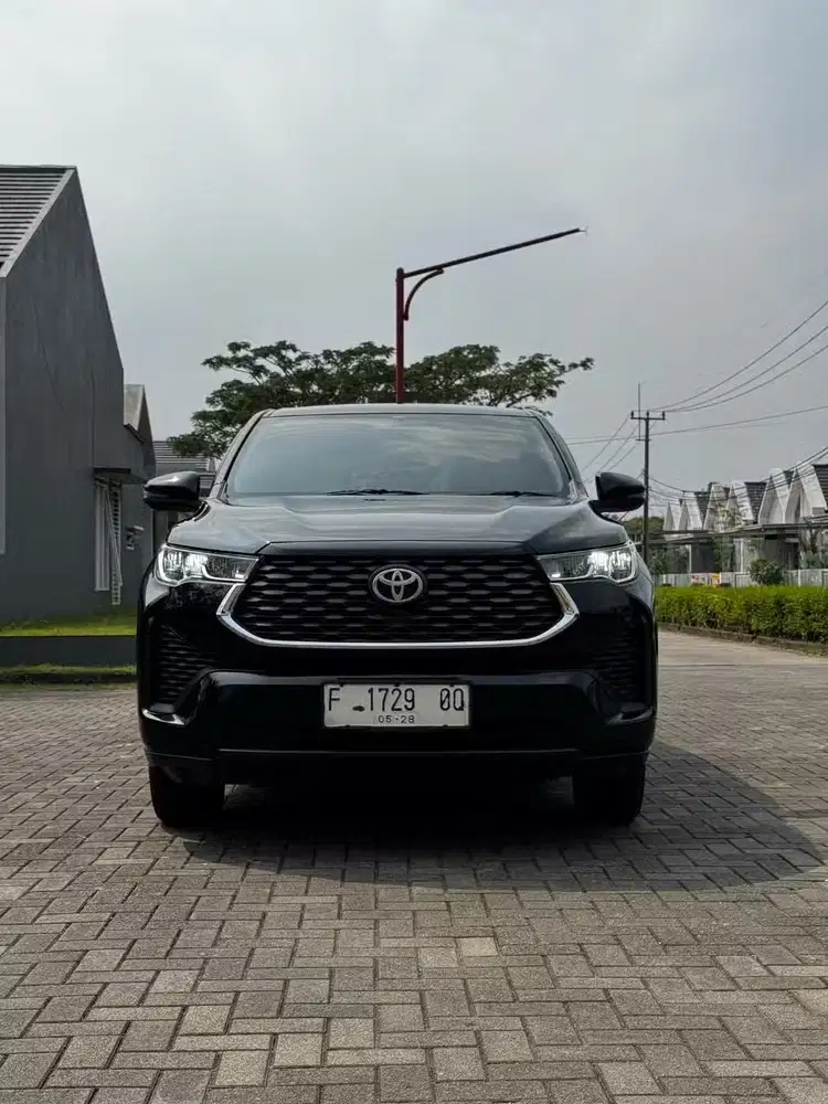 Toyota Kijang Innova 2024 Bensin