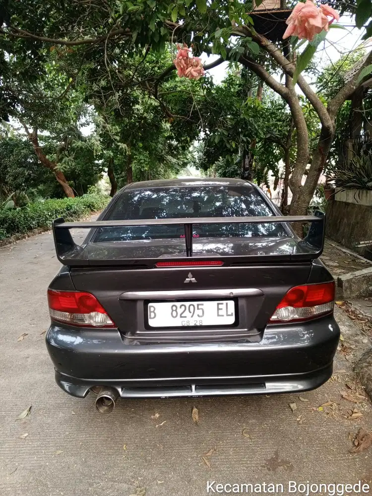 Mitsubishi Galant 2001 Bensin