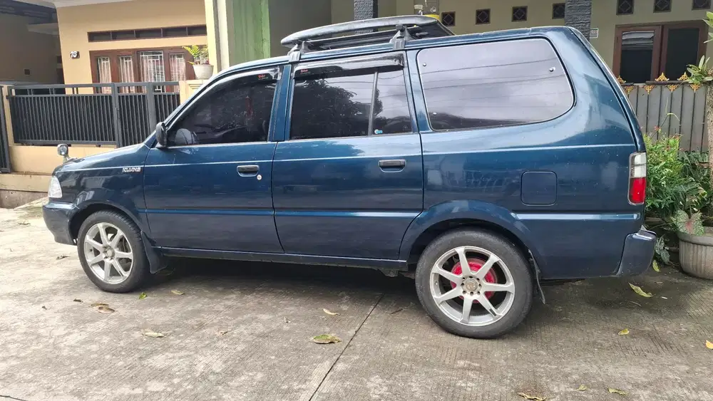 Toyota Kijang LX bensin