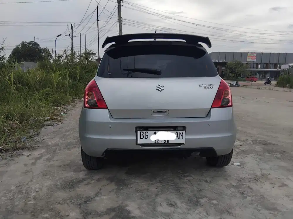 Suzuki Swift 2009 Bensin