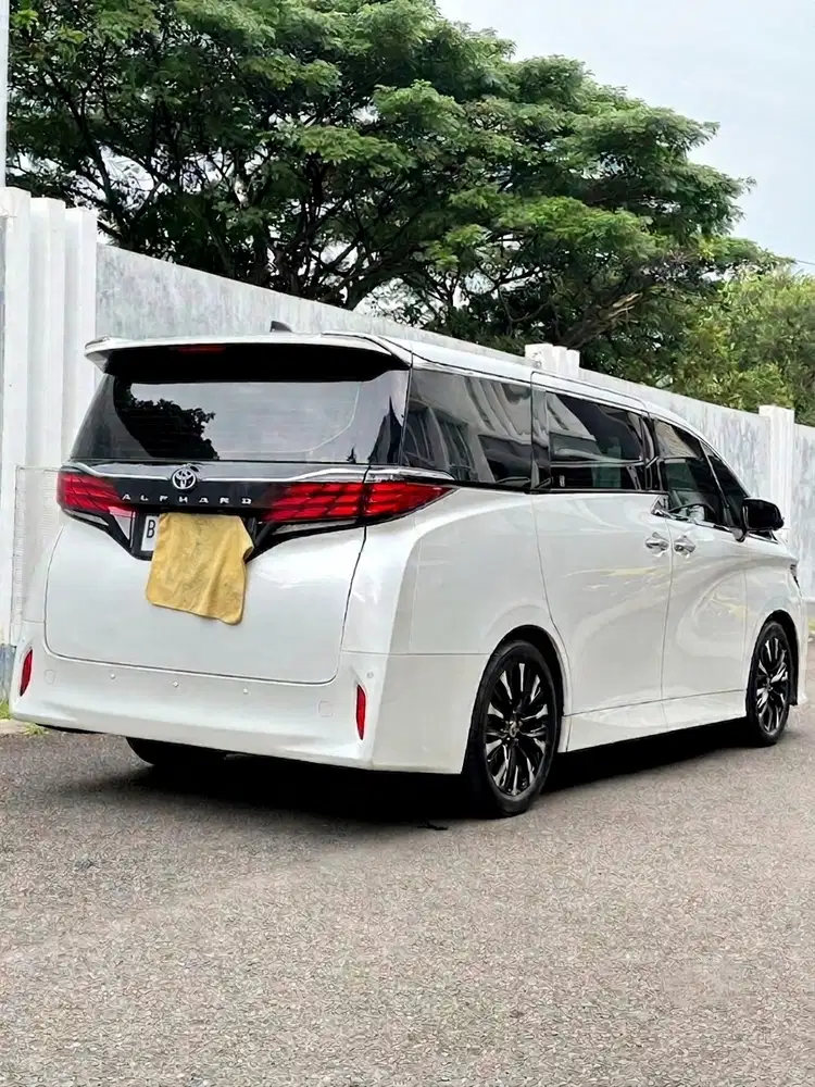 Toyota Alphard 2025 Bensin