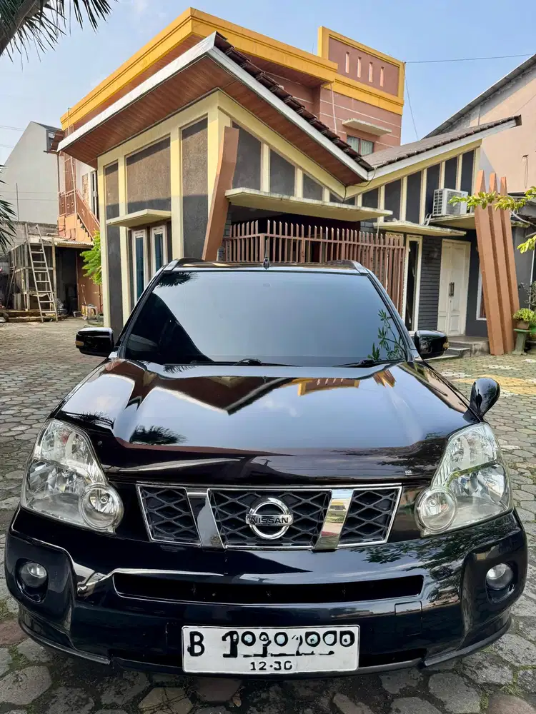 Nissan X-Trail 2009 Bensin
