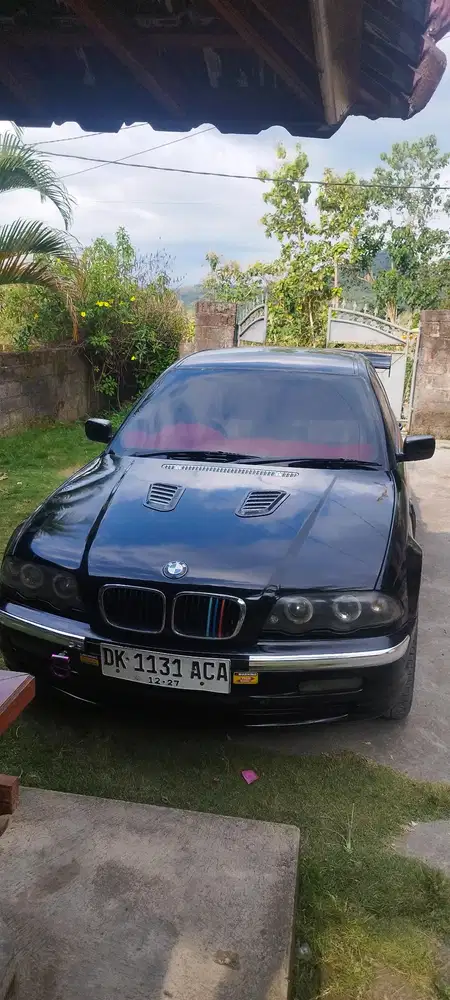 BMW 318i 2001 Bensin