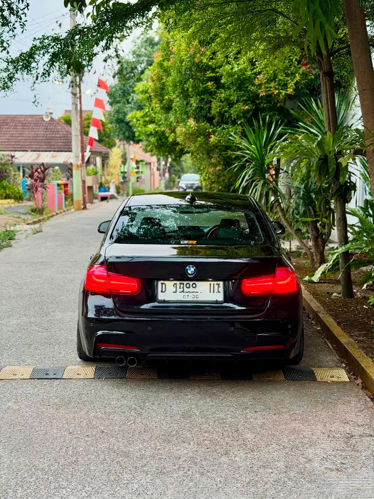 BMW 320i 2017 Bensin