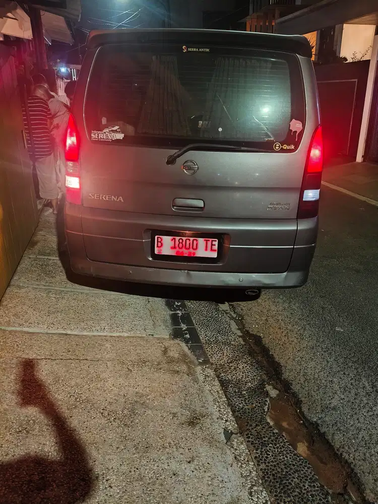 Nissan Serena 2009 Bensin