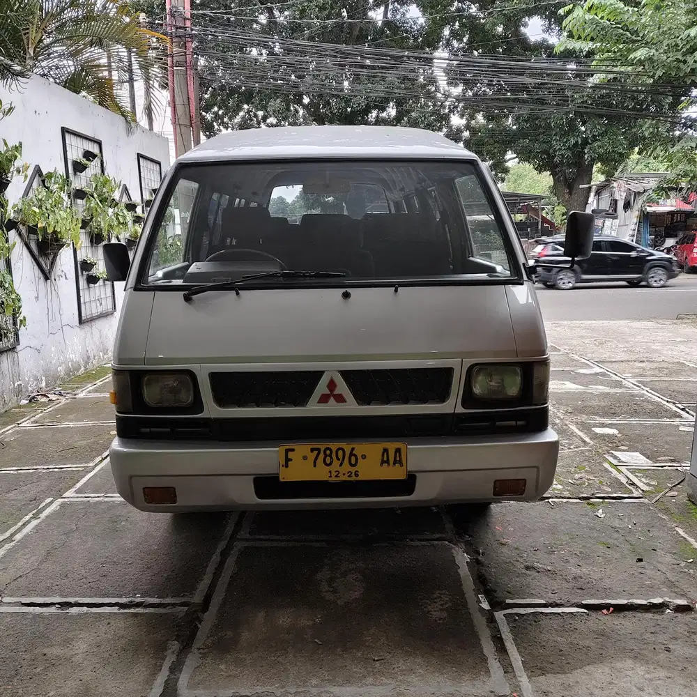 Mitsubishi Colt L300 2009 Diesel