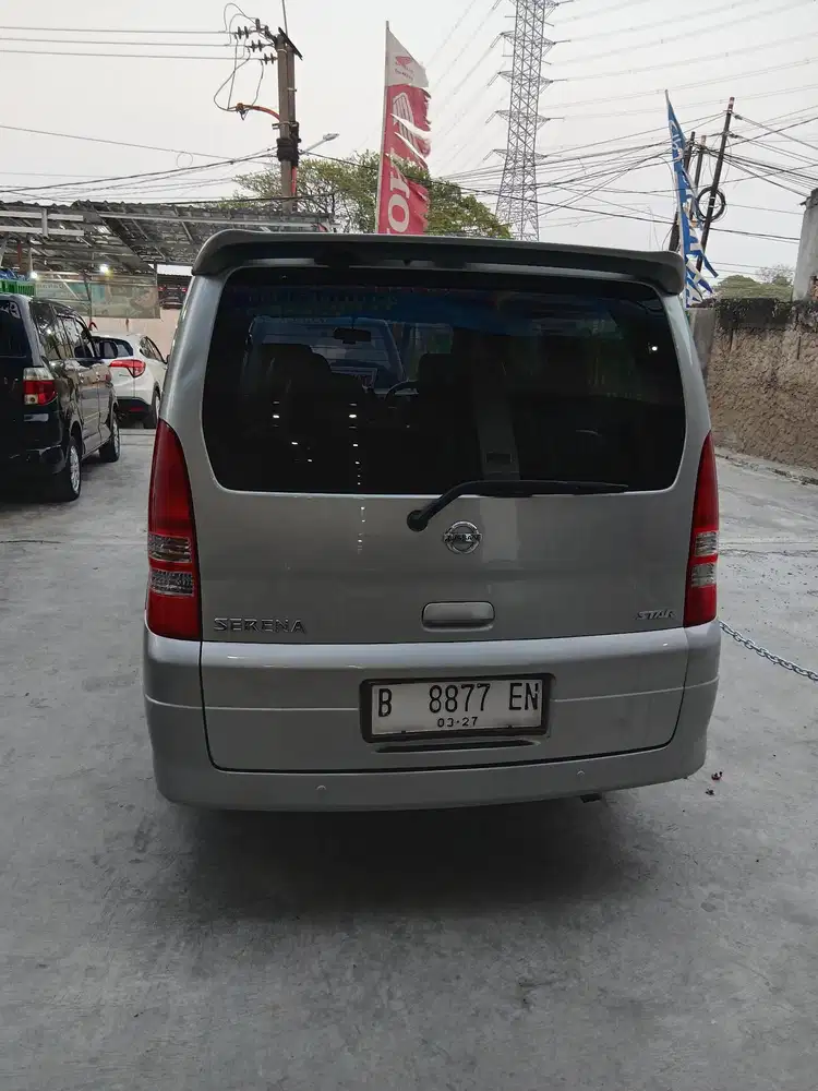 Nissan Serena 2011 Bensin