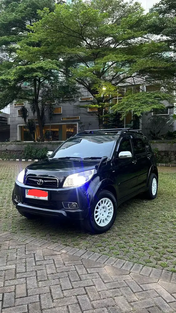 Toyota Rush 2010 Bensin