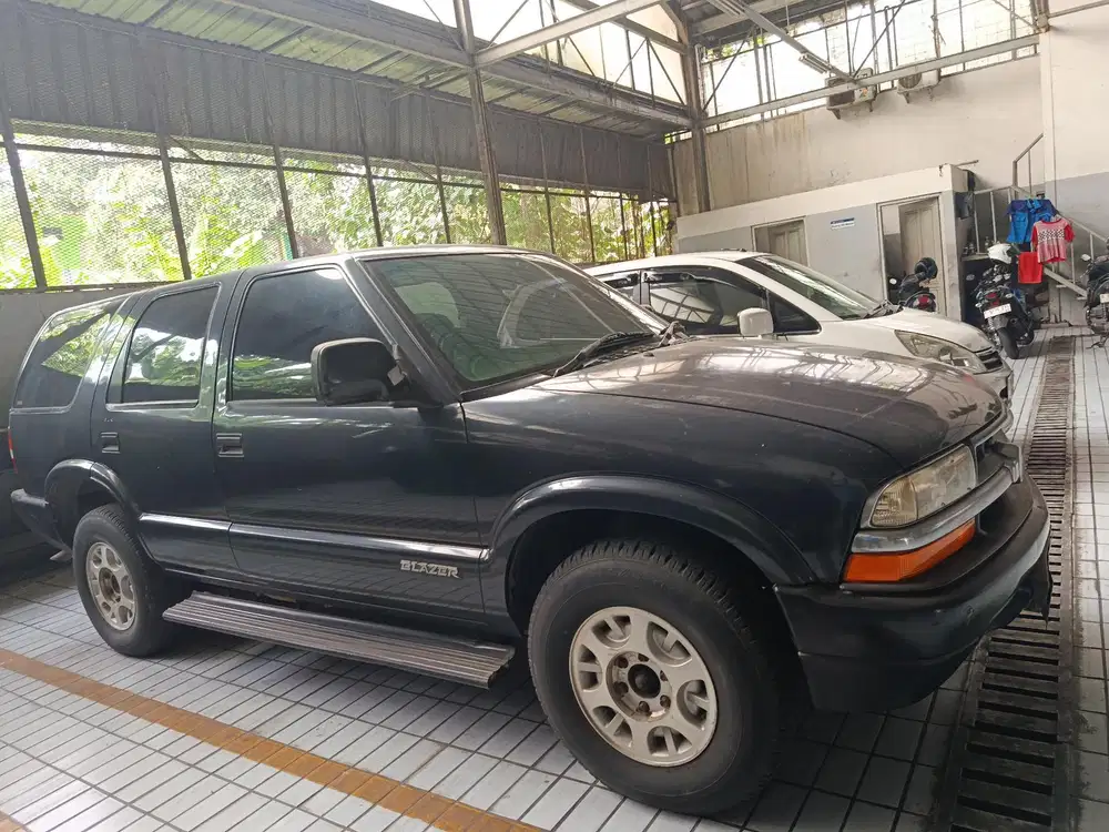 Opel Blazer 2001 Bensin