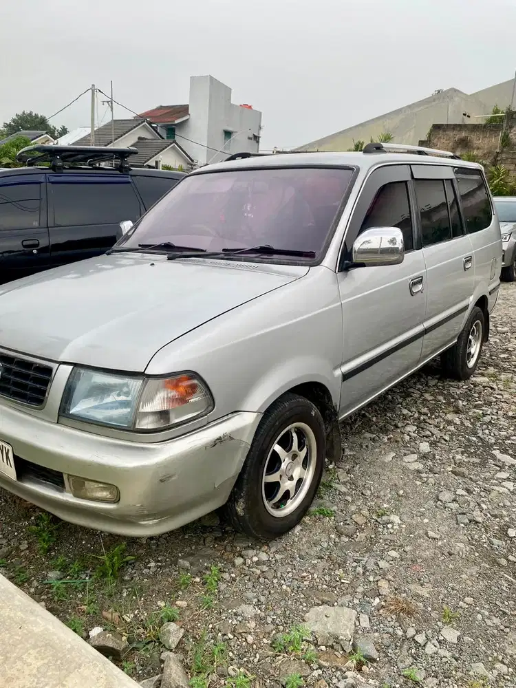 Toyota Kijang 2001 Bensin
