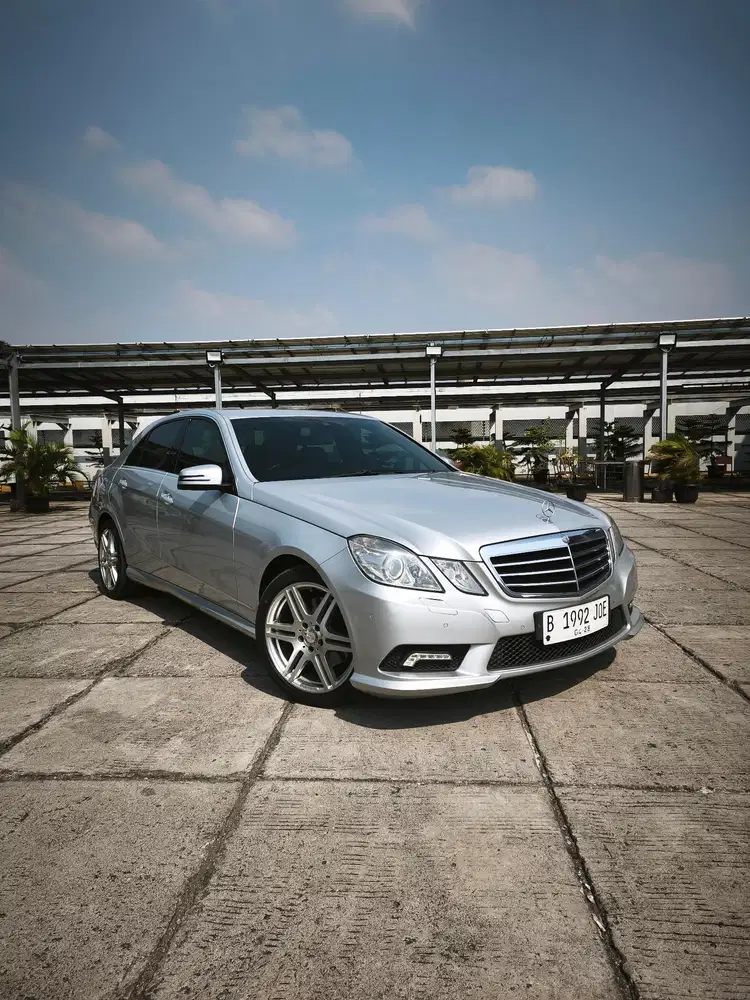 Mercedes-Benz E250 2010 Bensin