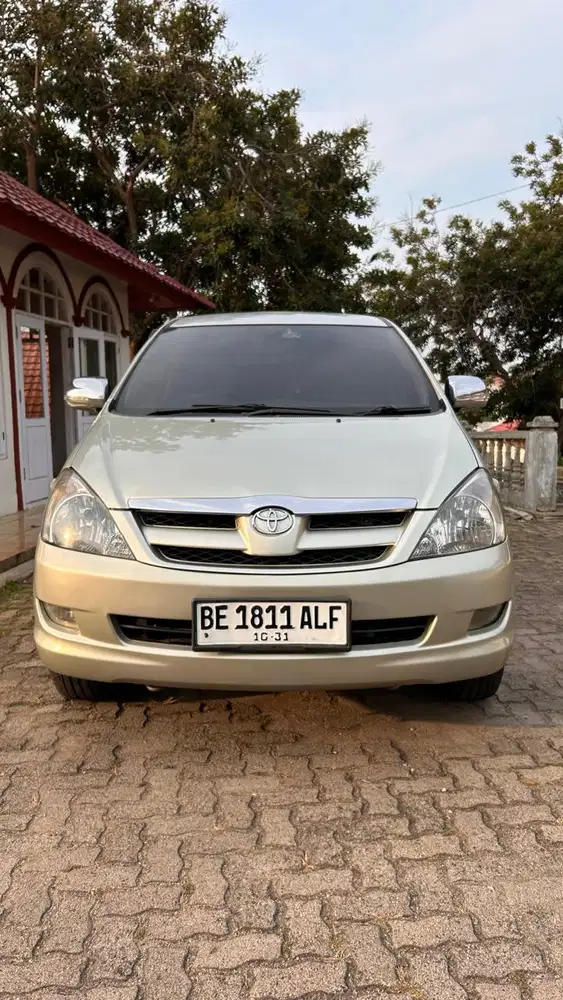 Toyota Kijang Innova 2008 Bensin
