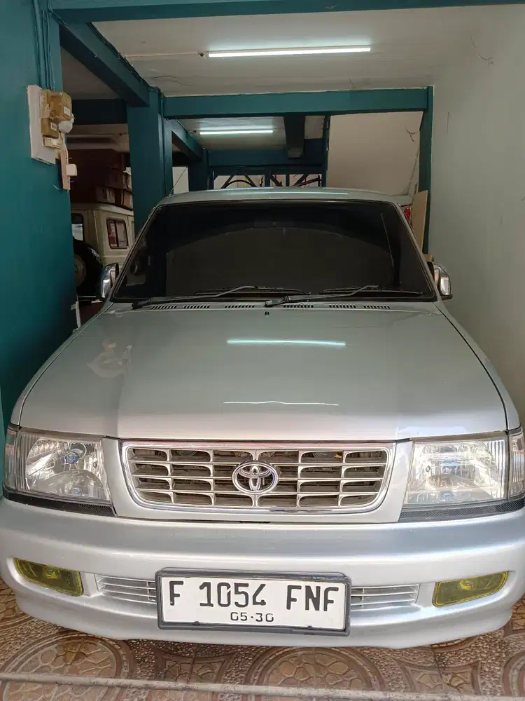 Toyota Kijang 2000 Bensin