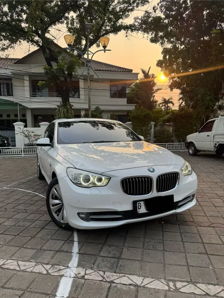BMW 535i 2011 Bensin