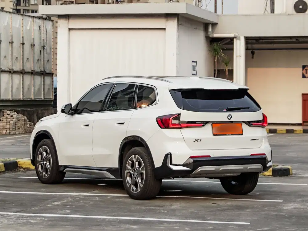 BMW X1 Xline Lci 2023 Bensin