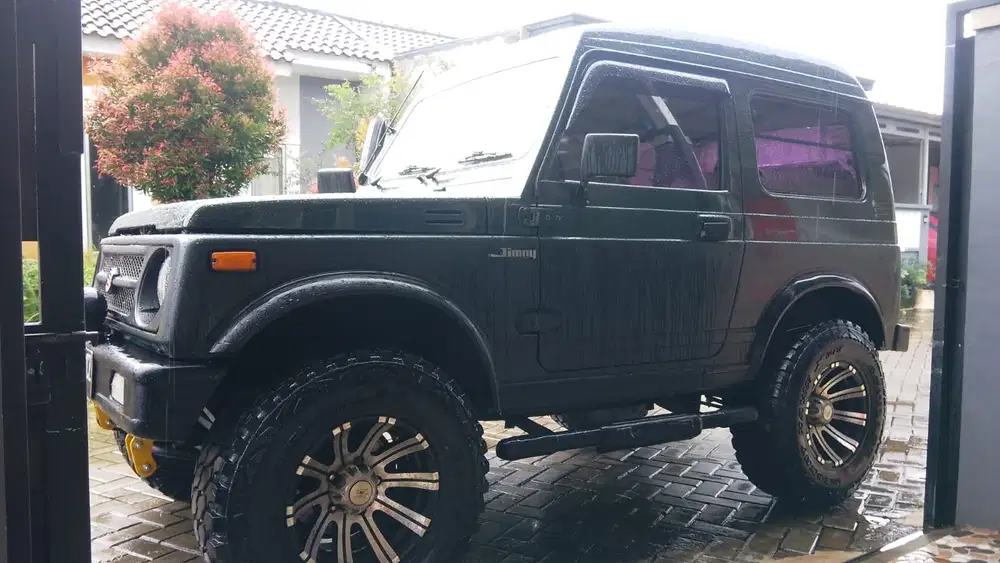 Suzuki Jimny 1991 Bensin