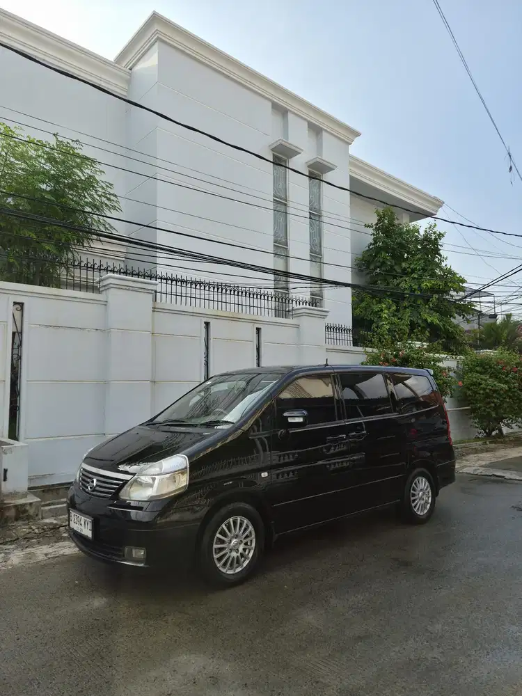 Nissan Serena 2009 Bensin
