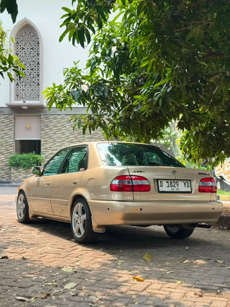 Toyota Corolla 2000 Bensin