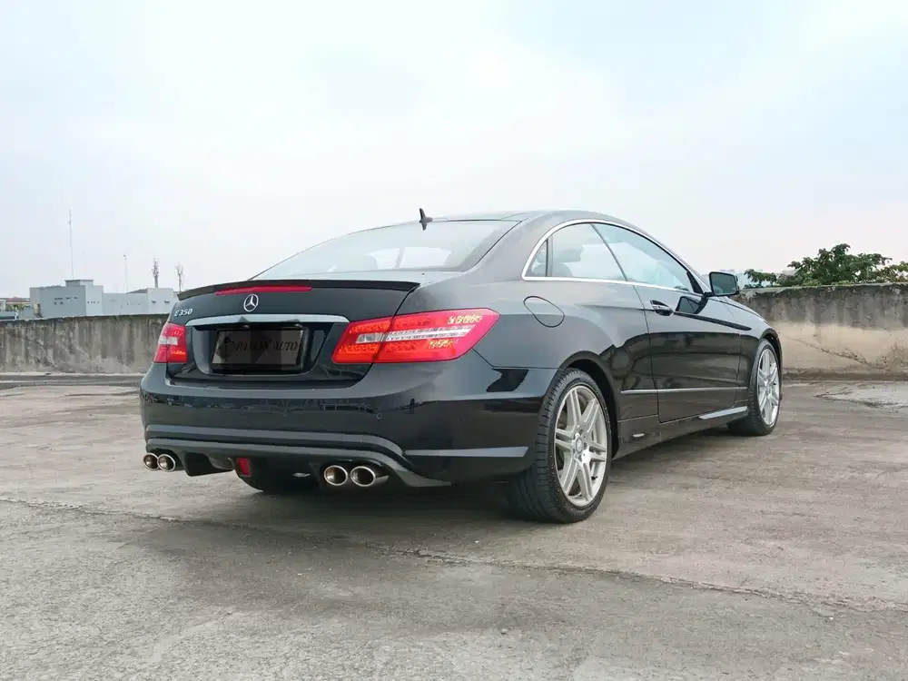 Mercedes-Benz E350 2010 Bensin