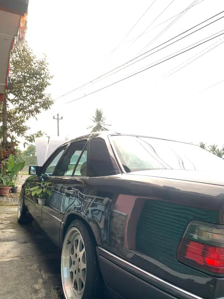 Mercedes-Benz E320 1997 Bensin