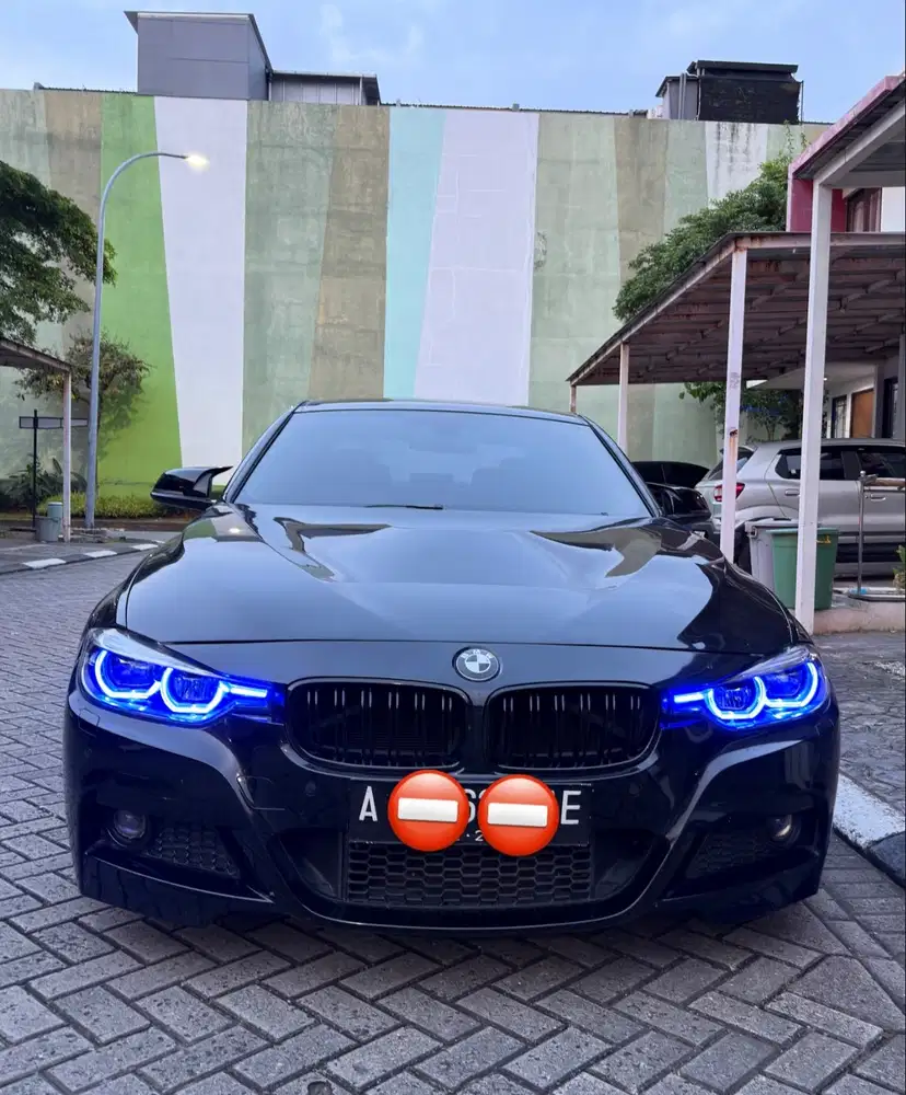 BMW 320i 2016 Bensin