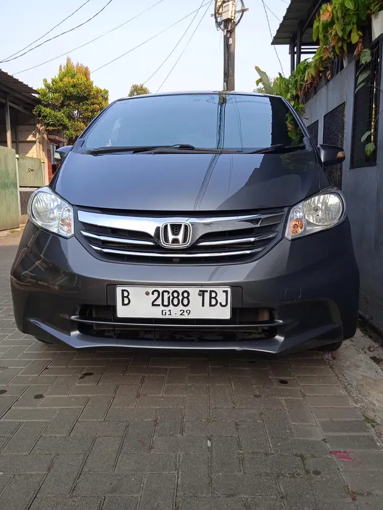 Honda Freed 2013 Bensin