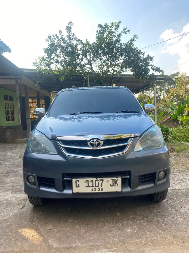 Toyota Avanza 2011 Bensin