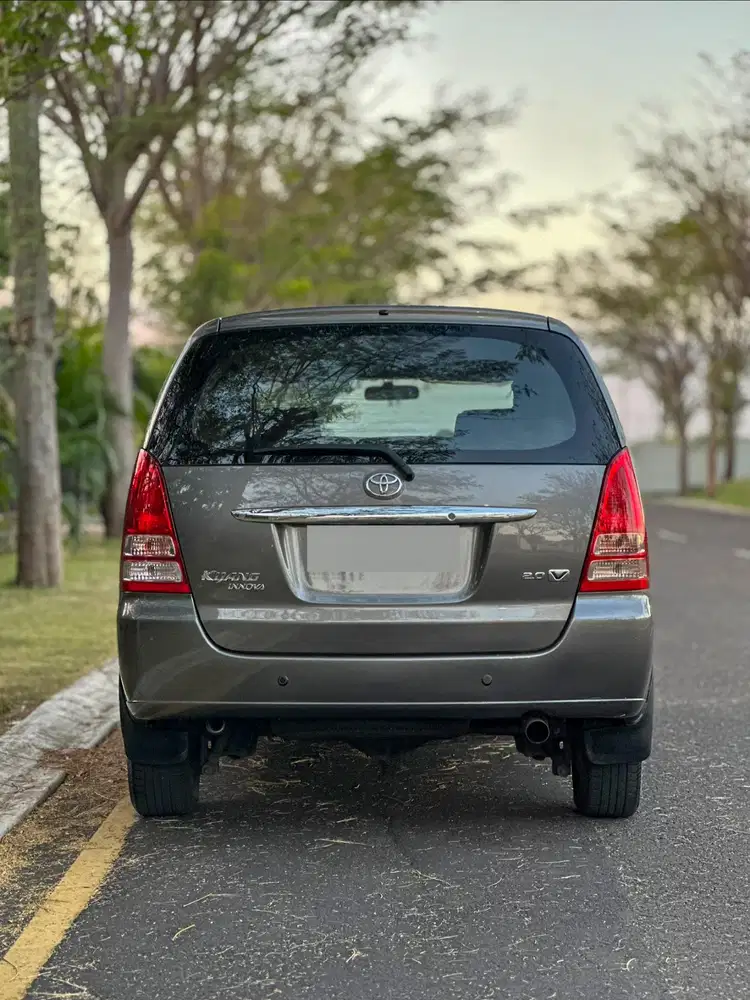 Toyota Kijang Innova 2008 Bensin