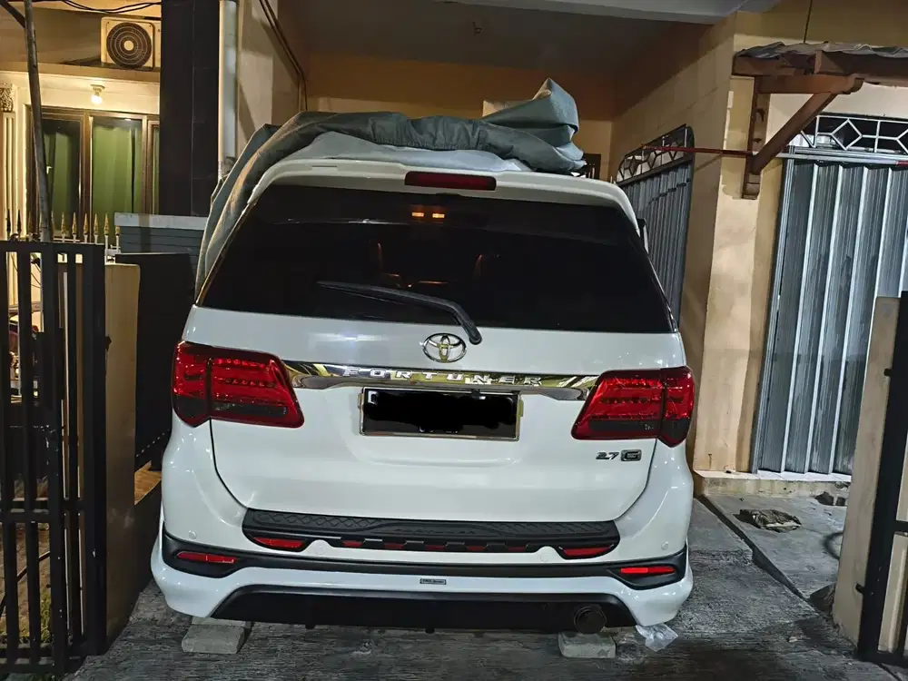 Toyota Fortuner 2012 Bensin