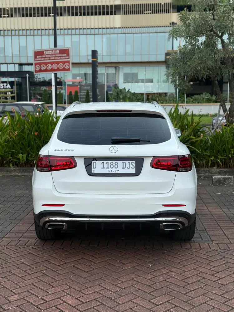 Mercedes-Benz GLC200 NIK 2021 Bensin