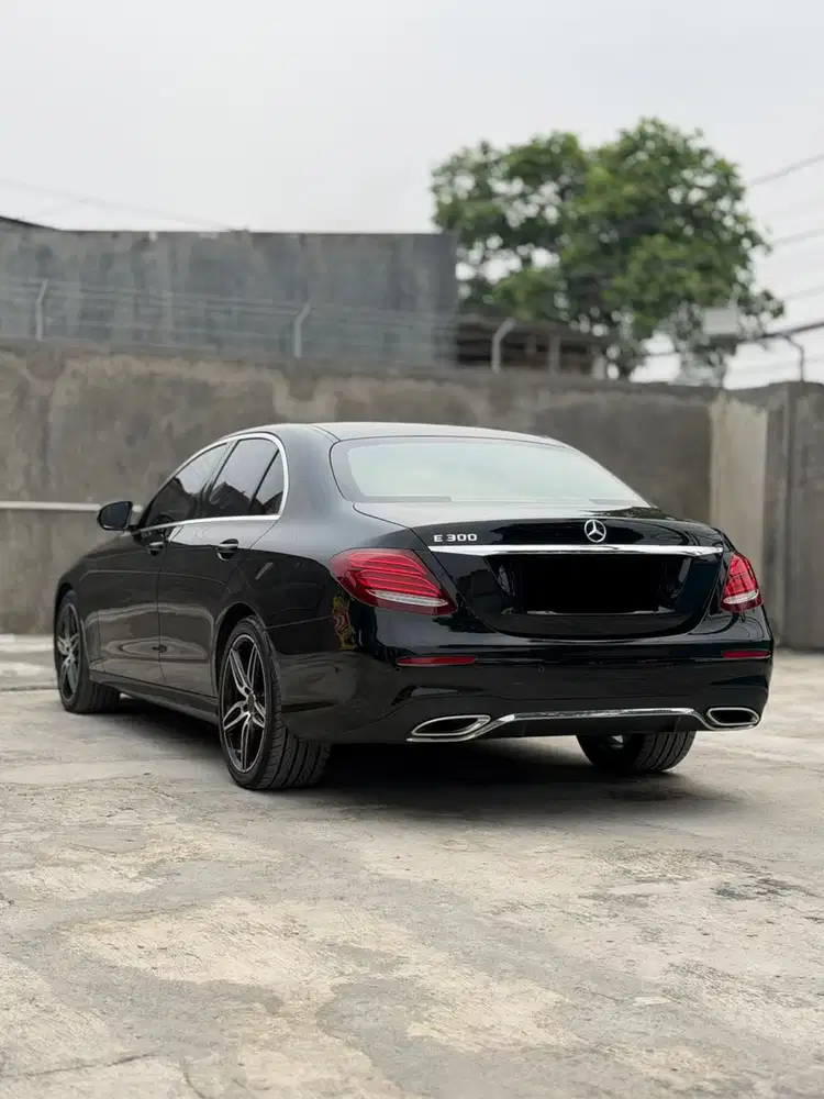 Mercedes-Benz E300 AMG 2017 Bensin