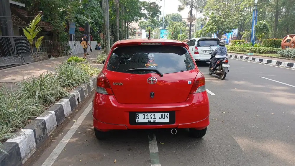 Toyota Yaris 2010 Bensin