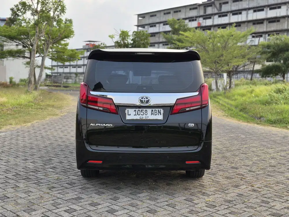 Toyota Alphard 2022 Bensin