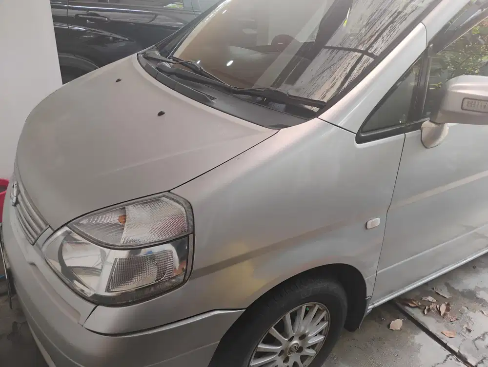 Nissan Serena HWS 2005 Bensin