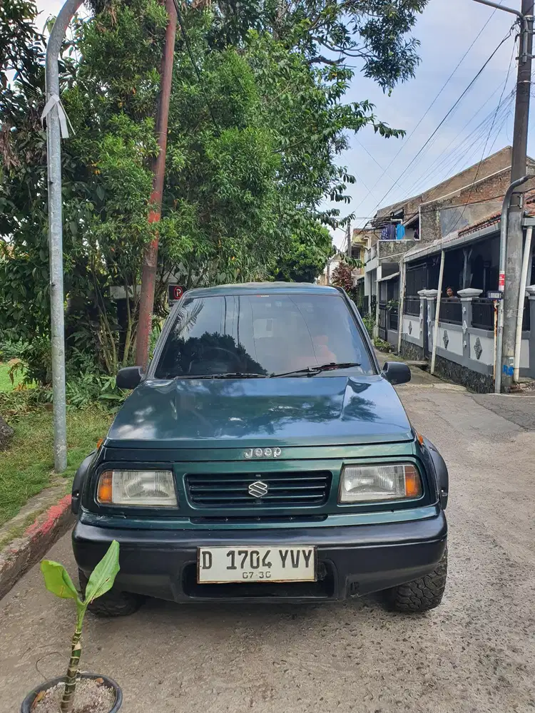 Suzuki Escudo 1995 Bensin
