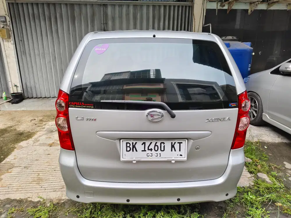 Daihatsu Xenia 2011 Bensin