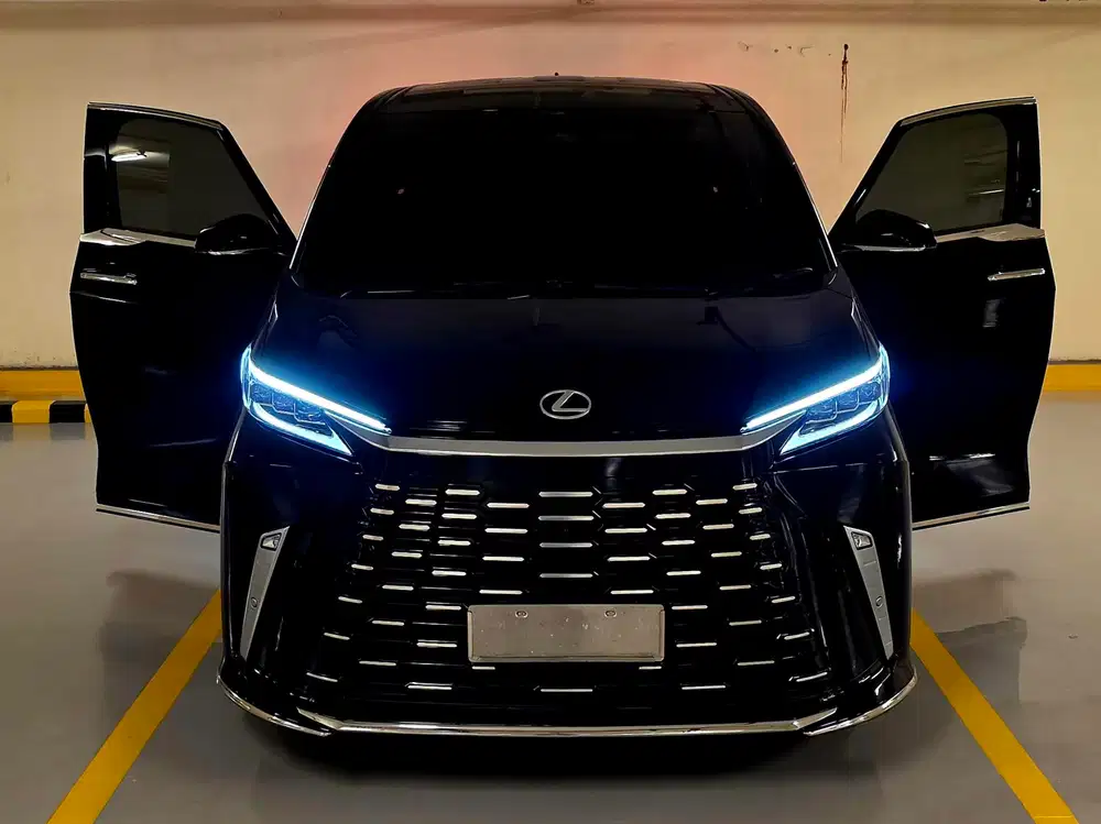 Lexus LM350h 2024 Hybrid