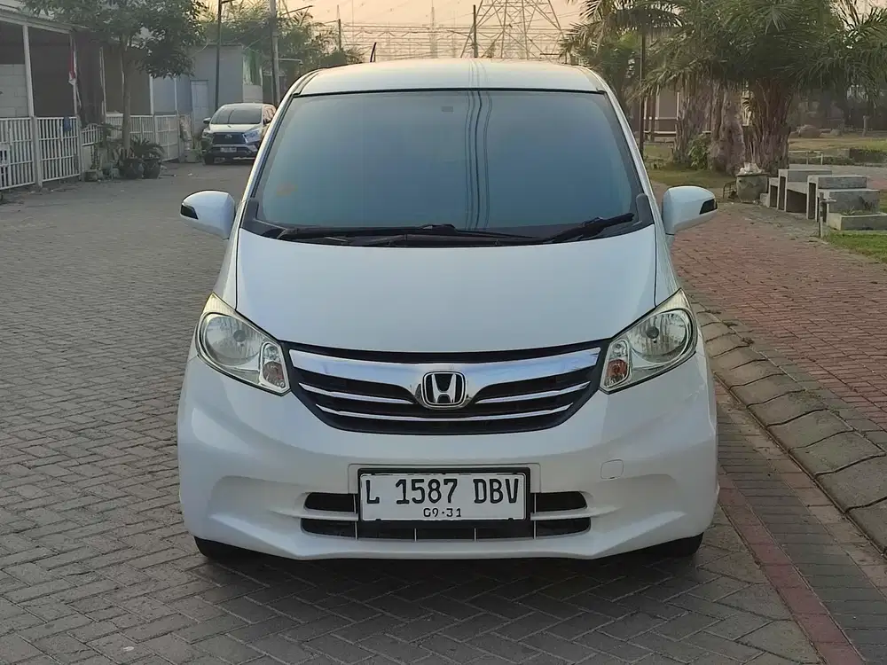 Honda Freed 2012 Bensin