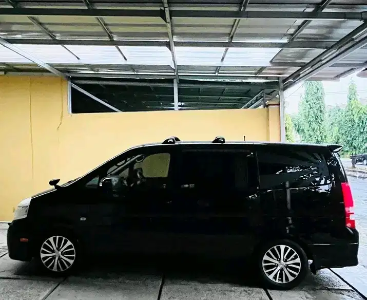 Nissan Serena 2009 Bensin