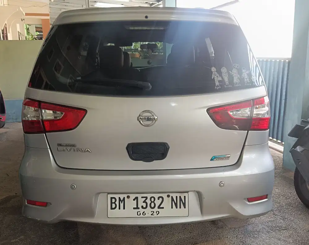 Nissan Grand Livina 2013 SV-CVT